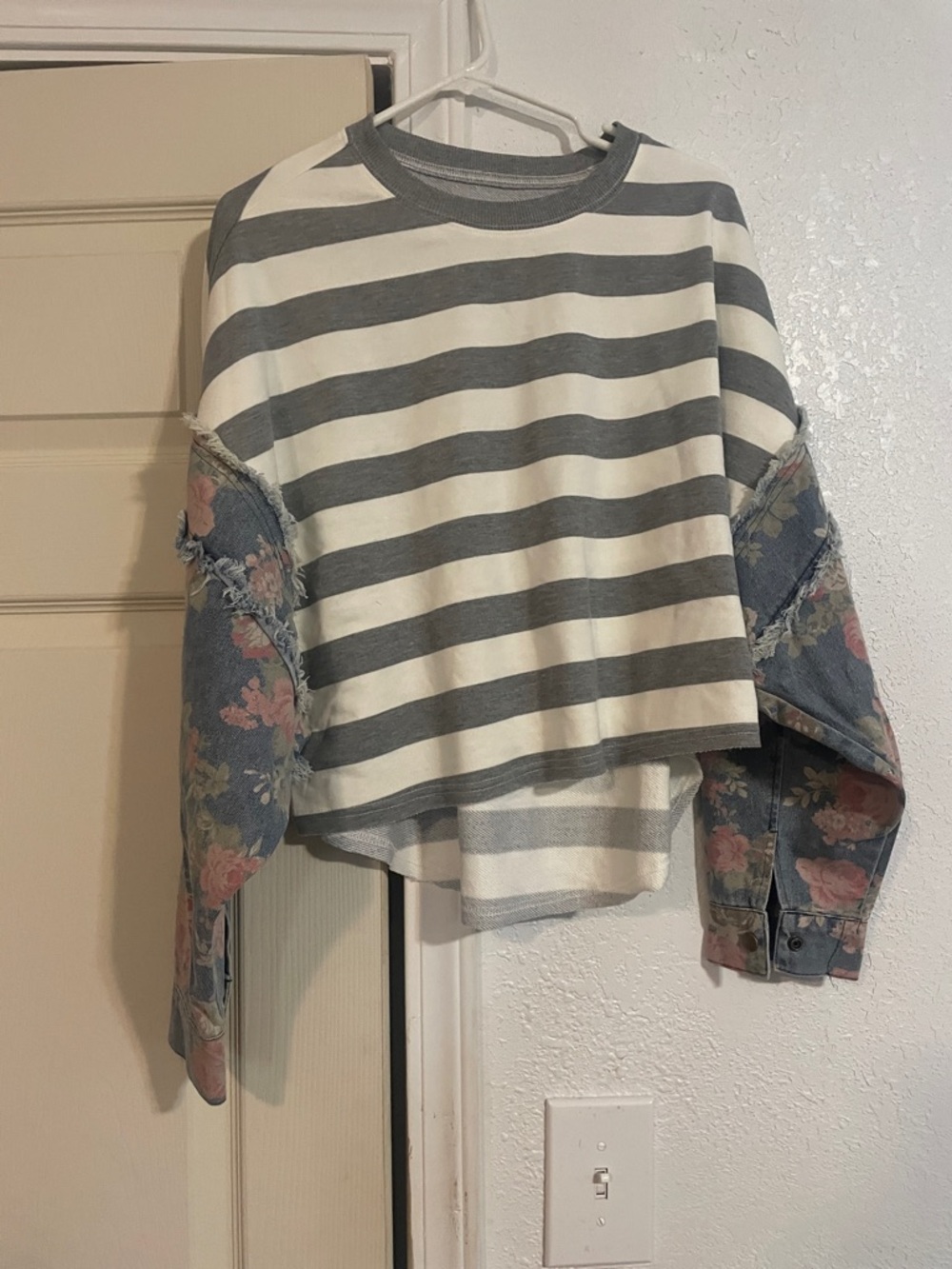SHEIN Gray and White Striped Crop Sweatshirt with Floral Denim Sleeves
